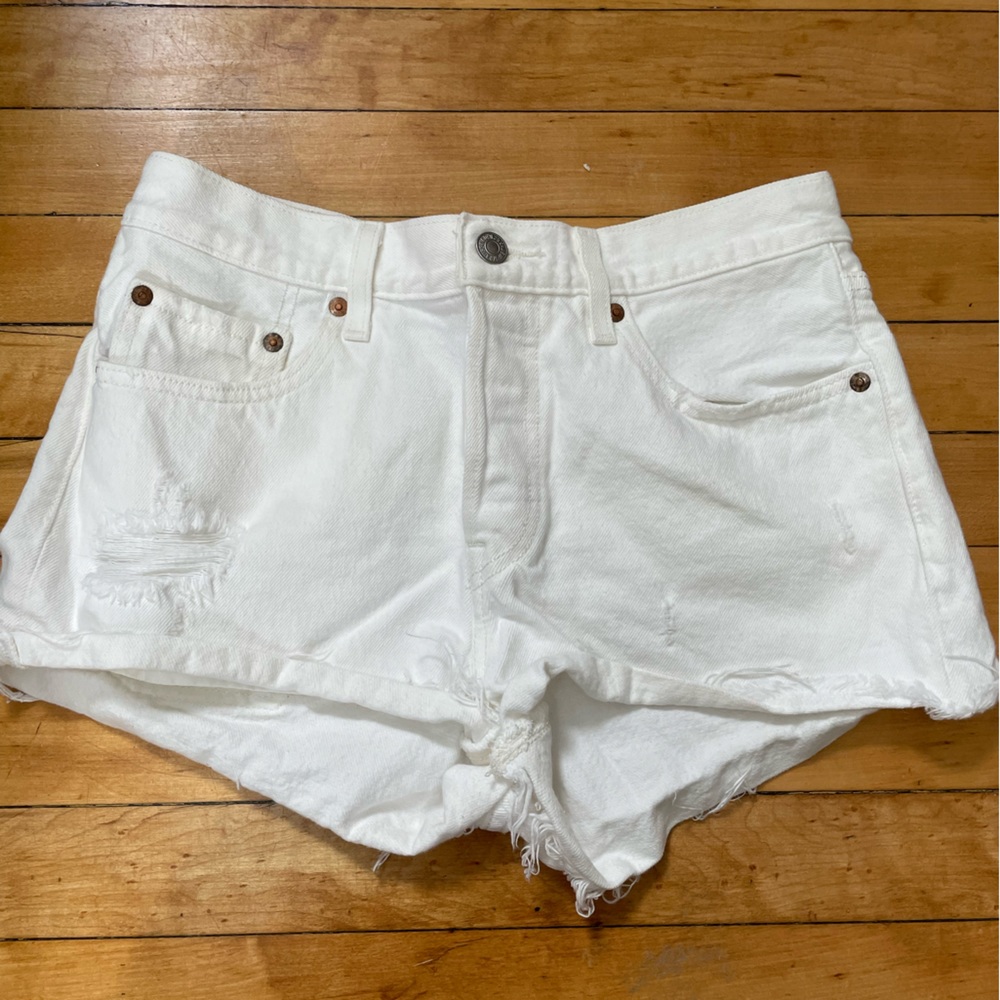 Levis 501 white shorts